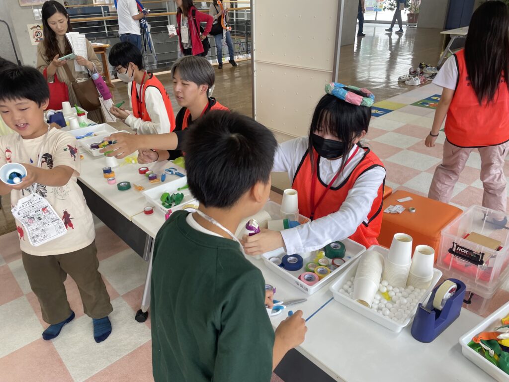 京山祭 日よう日子ども大学ボランティア